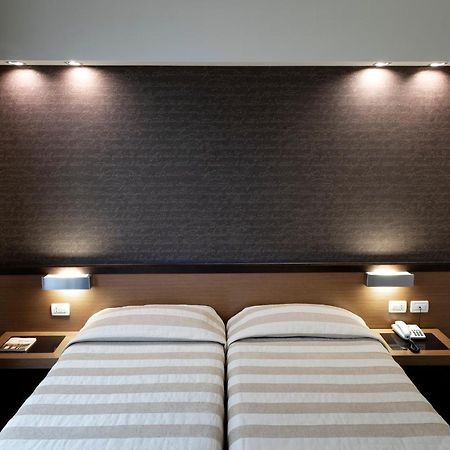 Hc3 Hotel Bologne Extérieur photo