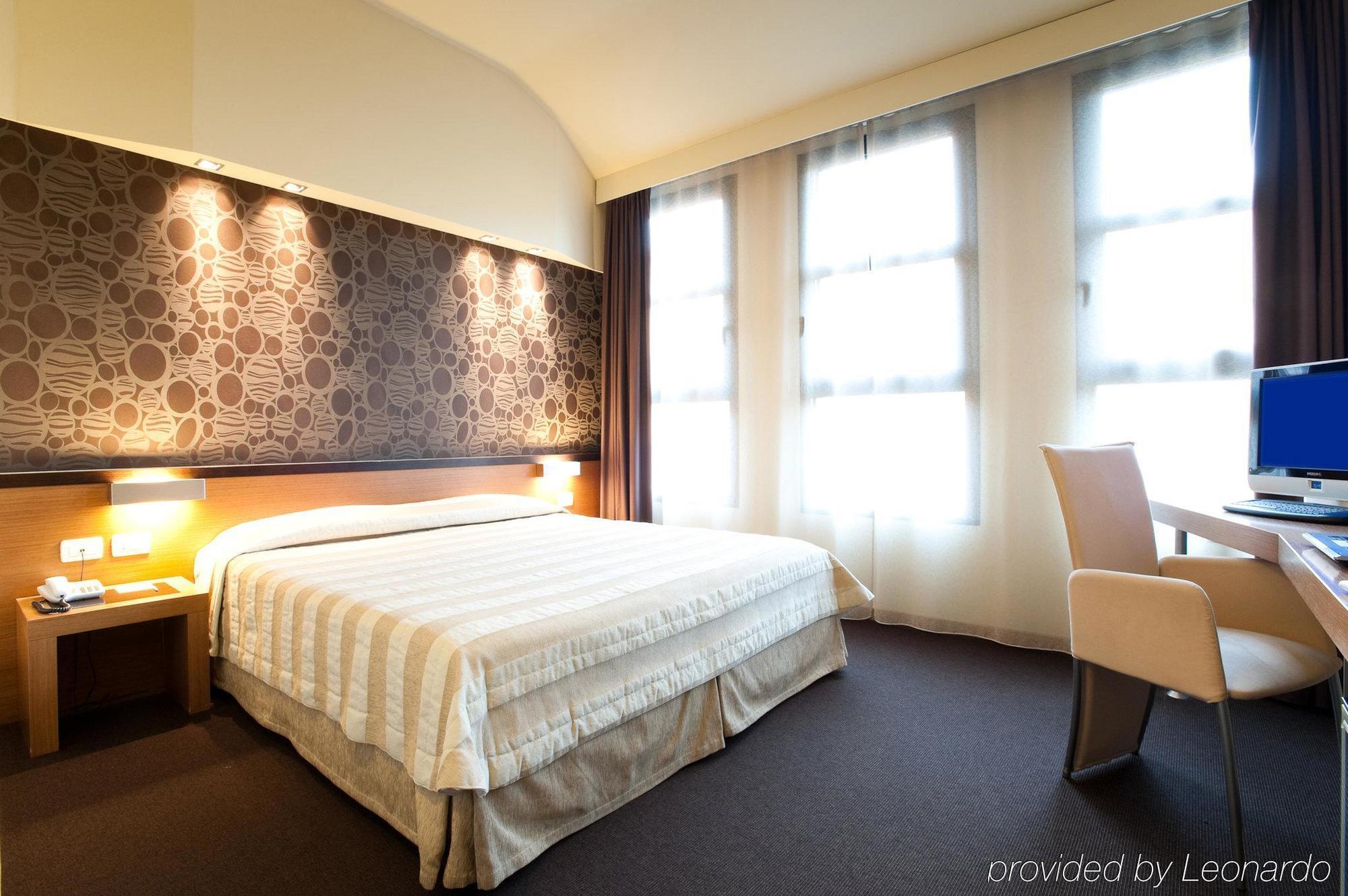 Hc3 Hotel Bologne Chambre photo